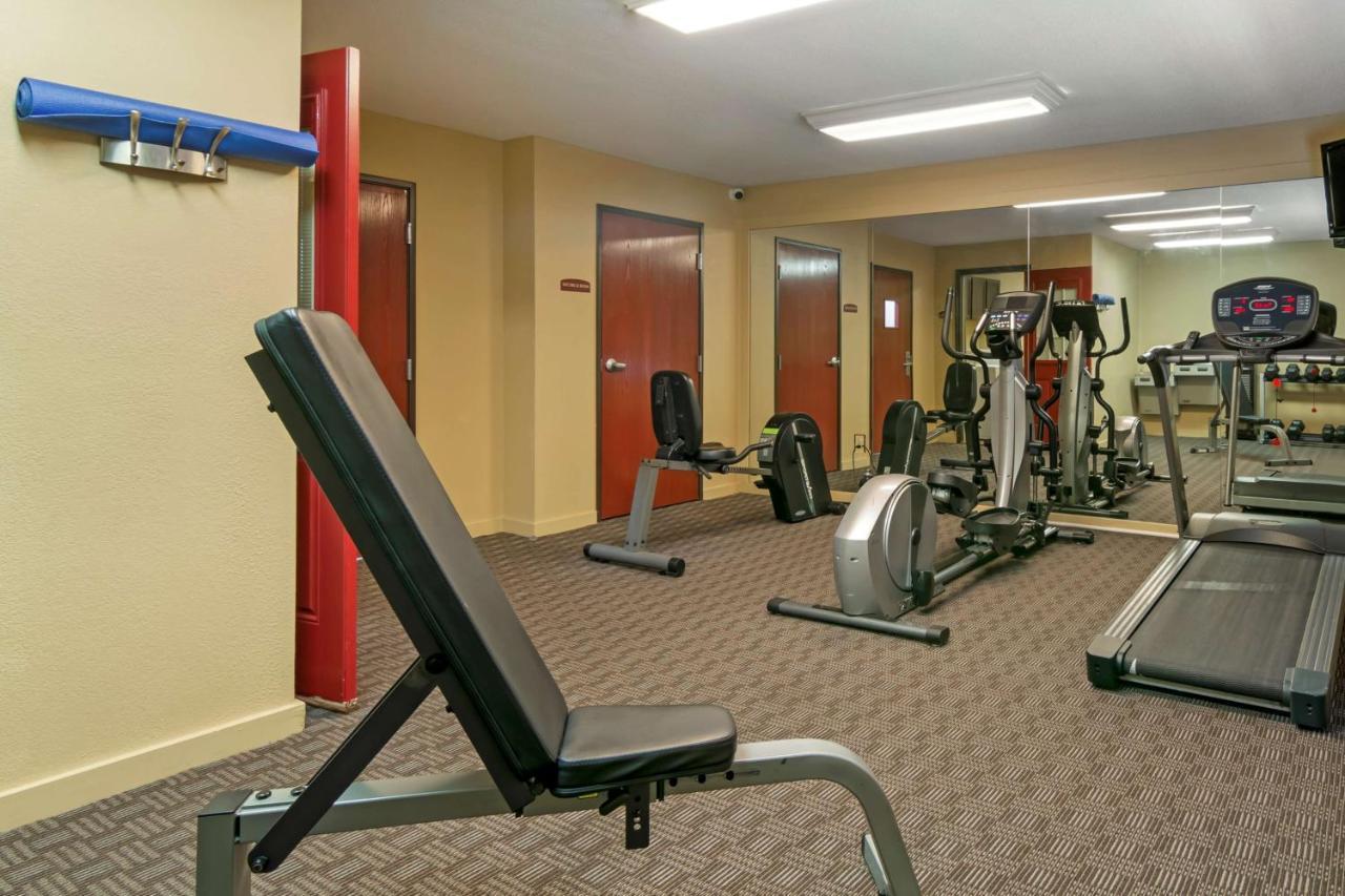 Best Western Governors Inn And Suites Wichita Esterno foto
