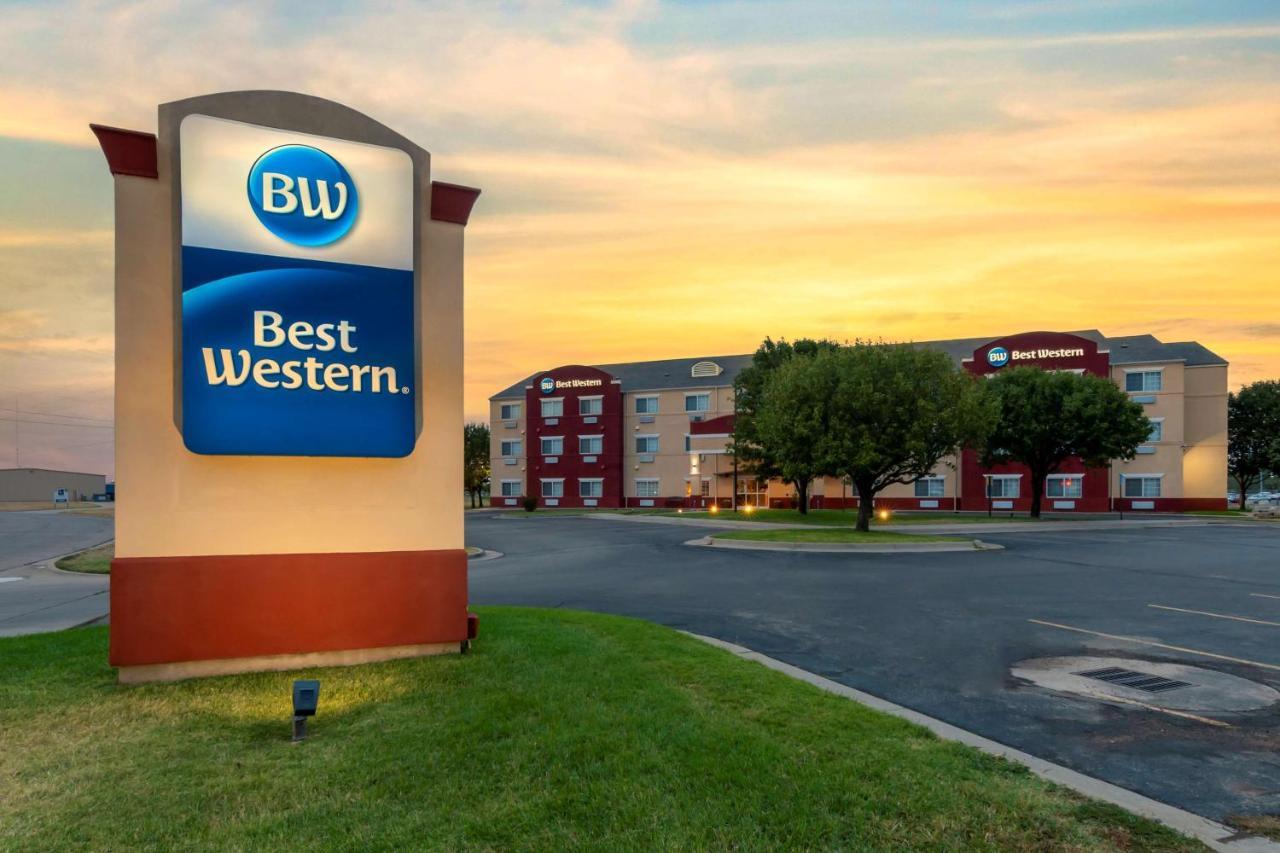 Best Western Governors Inn And Suites Wichita Esterno foto
