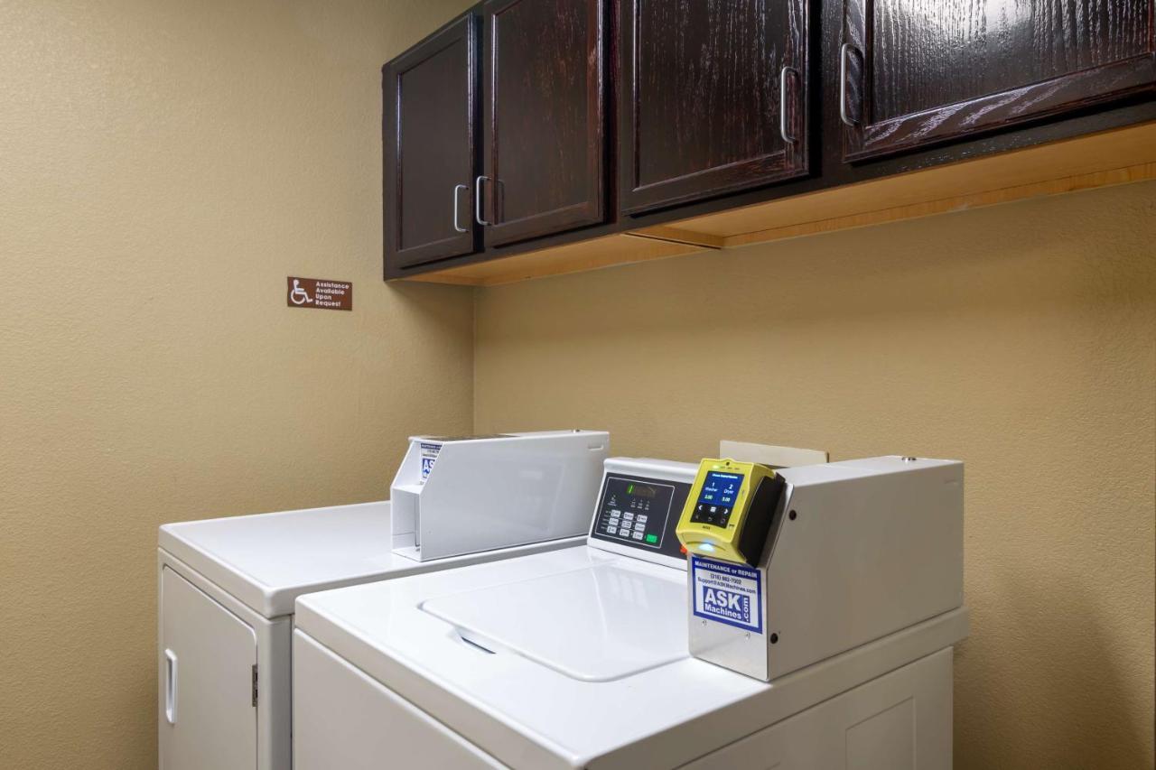 Best Western Governors Inn And Suites Wichita Esterno foto