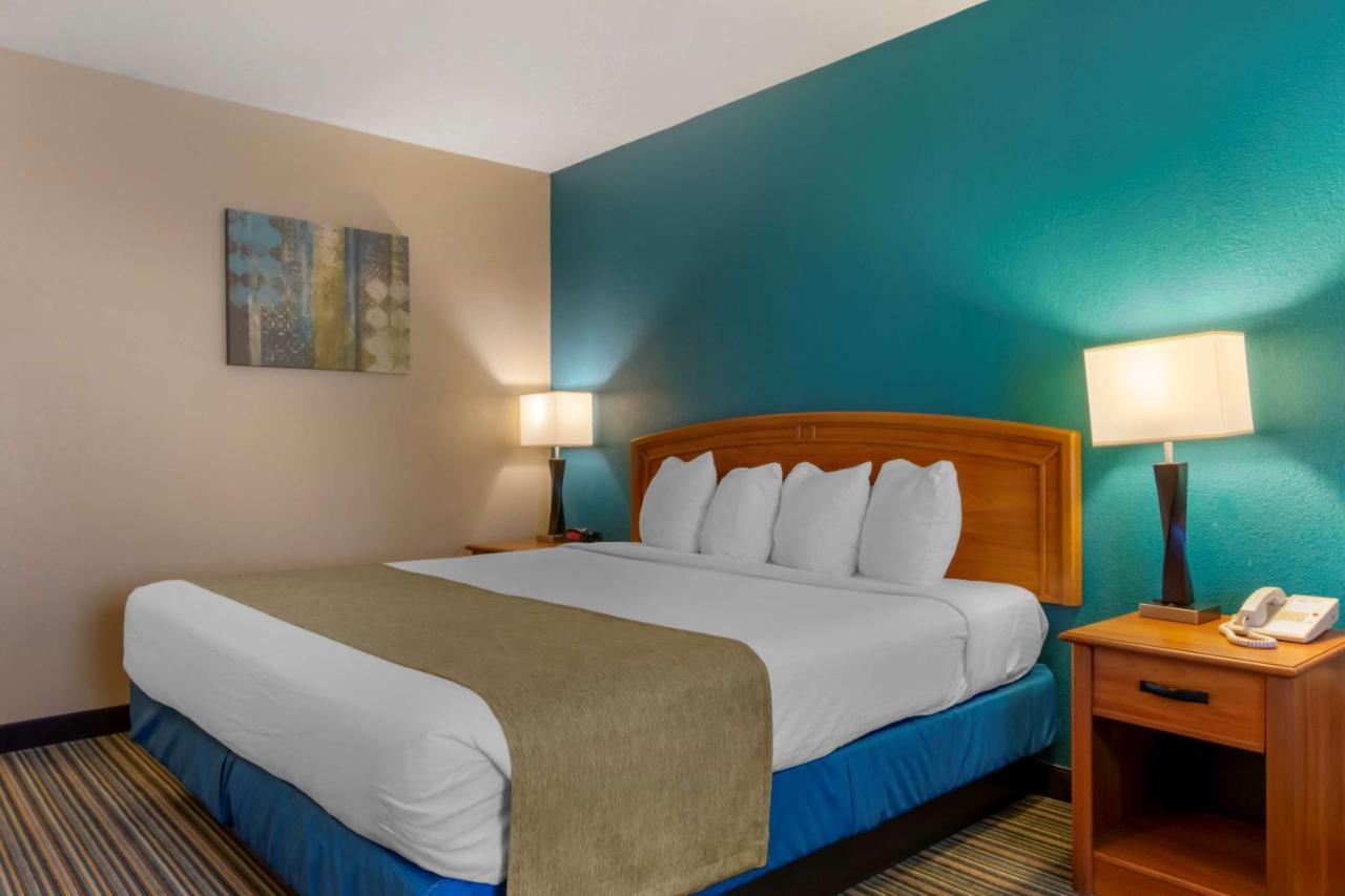 Best Western Governors Inn And Suites Wichita Esterno foto