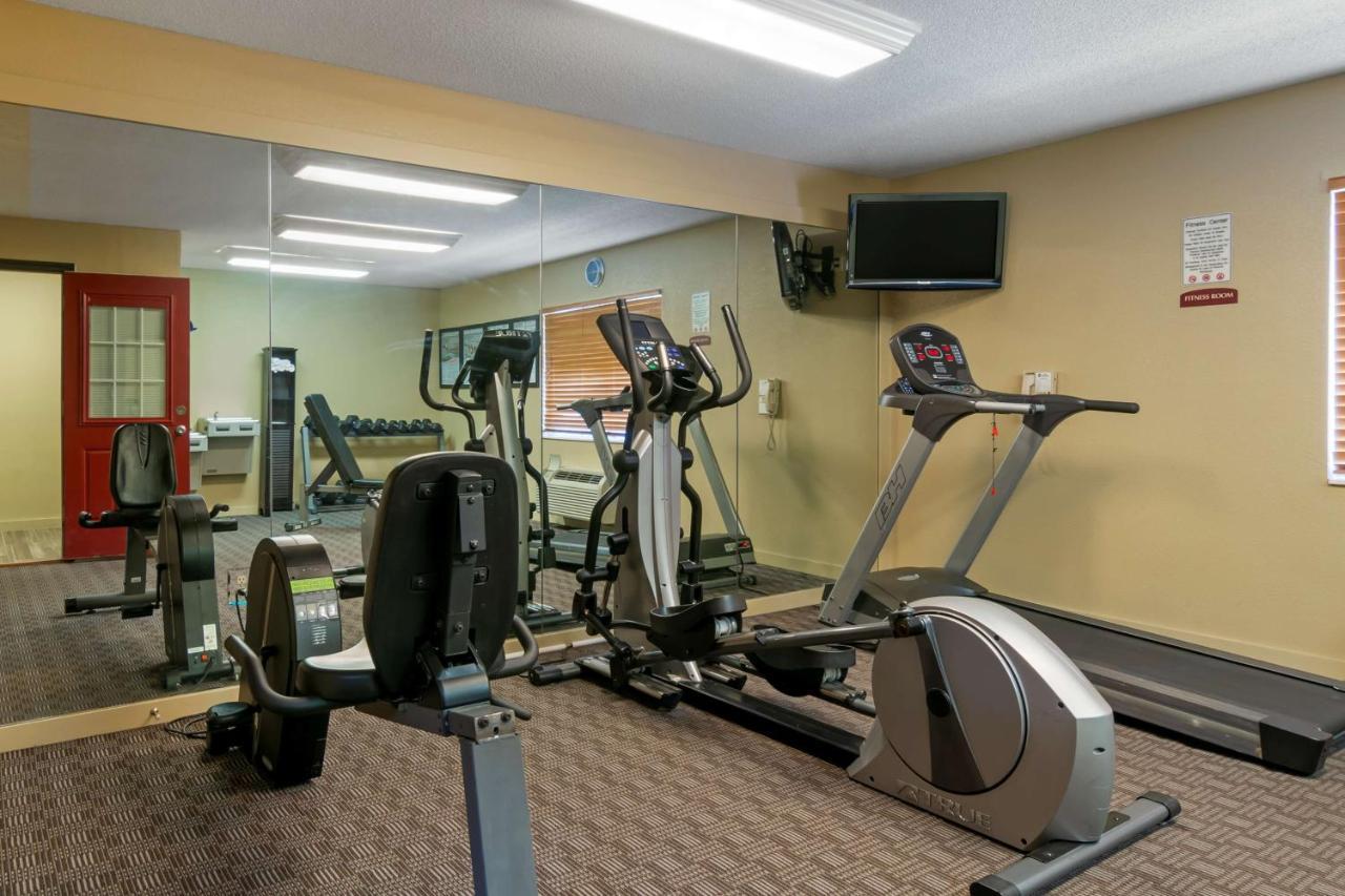 Best Western Governors Inn And Suites Wichita Esterno foto
